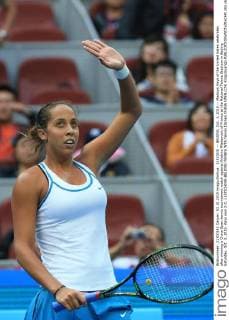 (151003) -- BEIJING, Oct. 3, 2015 -- Madison Keys of the United Sates celebrates after winning a China Open tennis tournament match against Kristina Mladenovic of France at the National Tennis Stadium in Beijing Saturday, Oct. 3, 2015. Keys won 2-0. ) (SP)CHINA-BEIJING-TENNIS WTA Tennis Damen CHINA OPEN (CN) XingxGuangli 