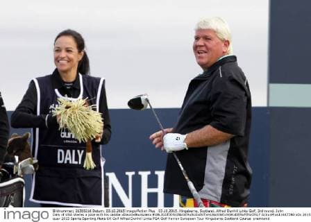 03.10.2015. Kingsbarns, Scotland. Alfred Dunhill Links Golf, 3rd round. John Daly of USA shares a joke with his caddie xDavidxBlunsdenx  ActionPlus11667780