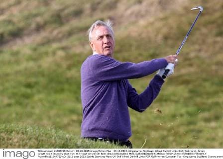 03.10.2015. Kingsbarns, Scotland. Alfred Dunhill Links Golf, 3rd round. Johan Cruyff hits a recovery shot from the rough on the 5th hole xDavidxBlunsdenx  ActionPlus11667783