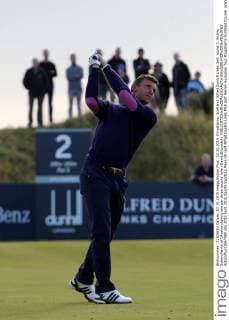 03.10.2015. Kingsbarns, Scotland. Alfred Dunhill Links Golf, round 3. Andriy Schevchenko of Ukraine playing the par three second hole xDavidxBlunsdenx  ActionPlus11667980