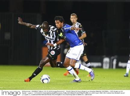 Cheikh Ndoye N Doye (Angers) vs Brandao (Bastia) FOOTBALL : SCO Angers vs SC Bastia - Ligue 1 - 03 10 2015 GwendolineLeGoff Panoramic 