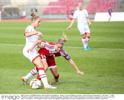 Koeln vl. Yvonne Zielinski (Koeln), Jackie Groenen (Frankfurt) 1. FC Koeln - 1. FFC Frankfurt, Fussball, Frauen, Damen, Allianz Frauen-Bundesliga, Spieltag 4, 04.10.2015 Copyright: Horn xEibner-Pressefoto EP_bhorn