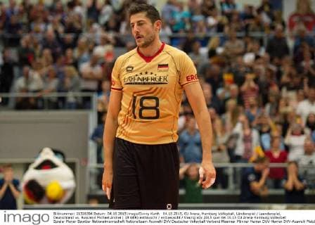 04.10.2015, CU Arena, Hamburg Volleyball, Länderspiel Laenderspiel, Deutschland vs. Russland Michael Andrei ( 18 GER) enttäuscht enttaeuscht traurig