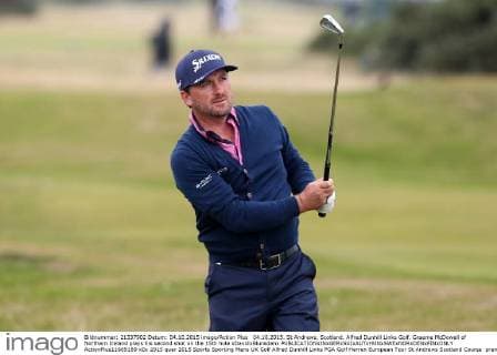 04.10.2015. St Andrews, Scotland. Alfred Dunhill Links Golf. Graeme McDowell of Northern Ireland plays his second shot on the 15th hole xDavidxBlunsdenx  ActionPlus11669189