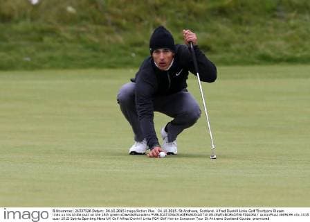 04.10.2015. St Andrews, Scotland. Alfred Dunhill Links Golf Thorbjorn Olesen lines up his birdie putt on the 18th green xDavidxBlunsdenx  ActionPlus11669199