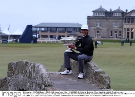 04.10.2015. St Andrews, Scotland. Alfred Dunhill Links Golf. Thorbjorn Olesen holds the Dunhull Trophy on the Swilcan Bridge xDavidxBlunsdenx  ActionPlus11669209