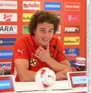 SOCCER - UEFA EURO EM Europameisterschaft Fussball 2016 quali, MNE vs AUT, preview VIENNA,AUSTRIA,05.OCT.15 - SOCCER - UEFA European Championship EM Europameisterschaft 2016, European Qualifiers, OEFB international match Länderspiel Montenegro vs Austria, preview, press conference PK Pressekonferenz team AUT. Image shows Julian Baumgartlinger (AUT). GEPAxpictures xChristianxOrt