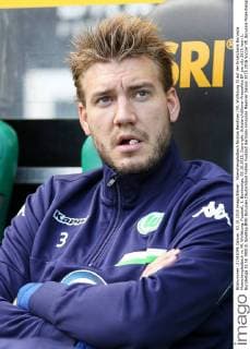 Moenchengladbach Nicklas Bendtner (VfL Wolfsburg 3) auf der Ersatzbank Borussia Moenchengladbach vs VfL Wolfsburg, Fussball, 1. Bundesliga, 03.10.2015, Copyright: Schülerx xEibner-Pressefoto EP_jse
