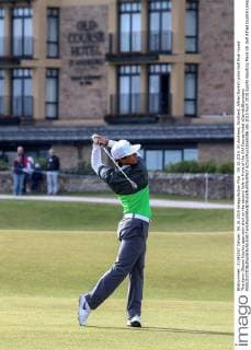 04.10.2015. St Andrews, Scotland. Alfred Dunhill Links Golf final round. Thorbjorn Oleson hits his approach shot on the second hole in front of the Old Course Hotel xDavidxBlunsdenx  ActionPlus11669286