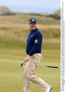 04.10.2015. St Andrews, Scotland. Alfred Dunhill Links Golf final round. Ernie Els at the 13th green xDavidxBlunsdenx  ActionPlus11669288