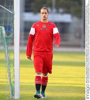 SOCCER - UEFA EURO EM Europameisterschaft Fussball 2016 quali, MNE vs AUT, preview VIENNA,AUSTRIA,05.OCT.15 - SOCCER - UEFA European Championship EM Europameisterschaft 2016, European Qualifiers, OEFB international match Länderspiel Montenegro vs Austria, preview, training team AUT. Image shows Marko Arnautovic (AUT). GEPAxpictures xChristianxOrt