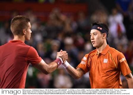 (L-R) Borna Coric (CRO), Kei Nishikori (JPN), OCTOBER 5, 2015 - Tennis : Rakuten Japan Open Tennis Championships 2015, the first round match between Borna Coric (CRO) 1-2 Kei Nishikori (JPN) at Ariake Coliseum, Tokyo, Japan. NoxThirdxPartyxSales  (dlra010435)