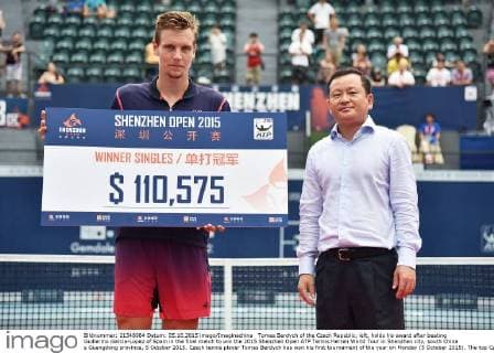 Tomas Berdych of the Czech Republic, left, holds his award after beating Guillermo Garcia-Lopez of Spain in the final match to win the 2015 Shenzhen Open ATP Tennis Herren World Tour in Shenzhen city, south China s Guangdong province, 5 October 2015. Czech tennis player Tomas Berdych has won his first tournament of the year on Monday (5 October 2015). The top Czech men s singles player beat Spaniard Guillermo Garcia-Lopez in straight sets: 6:3, 7:6 at the Shenzen Open. He came back in the second set after trailing 0:3. The win puts 30-year-old Berdych on clear course to take part in the prestigious year end Masters tournament at the end of the year in London. Berdych beats Garcia-Lopez to win Shenzhen Open  pbu340902_38