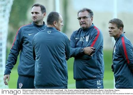 PXL_Croatia national football team 05.10.2015., Stadion Hitrec Kacian, Zagreb, Croatia - Croatia national football team start the preparations for European qualifiers against Bulgaria and Malta. Josip Simunic, Ante Mise and Croatia new head coach Ante Cacic.  GoranxStanzl PIXSELL
