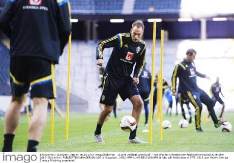 151006 Andreas Granqvist - Training der schwedischen Nationalmannschaft 6 oktober 2015 i Stockholm.  Copyright: JOELxMARKLUND BB151006JM026