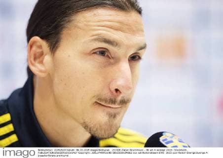 151006 Zlatan Ibrahimovic - PK am 6 oktober 2015 i Stockholm.  Copyright: JOELxMARKLUND BB151006JM062
