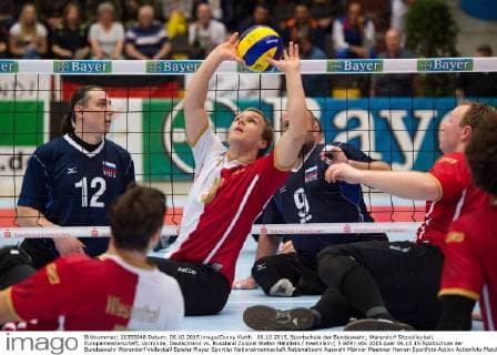 06.10.2015, Sportschule der Bundeswehr, Warendorf Sitzvolleyball, Europameisterschaft, Vorrunde, Deutschland vs. Russland Zuspiel Stefan Hähnlein Haehnlein ( 5 GER)
