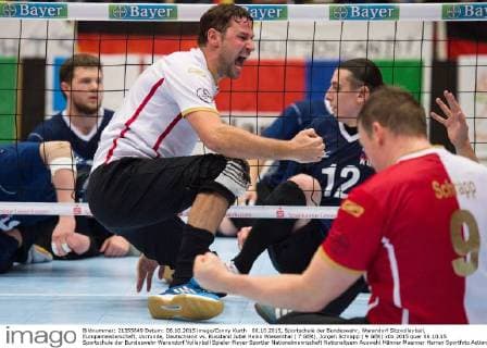 06.10.2015, Sportschule der Bundeswehr, Warendorf Sitzvolleyball, Europameisterschaft, Vorrunde, Deutschland vs. Russland Jubel Heiko Wiesenthal ( 7 GER), Jürgen Schrapp ( 9 GER)