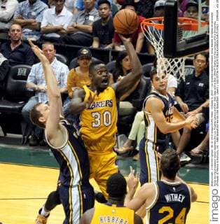 October 6, 2015 - Los Angeles Lakers forward Julius Randle 30 takes an animated layup during preseason action between the Los Angeles Lakers and the Utah Jazz at the Stan Sheriff Center on the campus of the University of Hawaii at Manoa in Honolulu, HI. - NBA Basketball Herren USA Basketball: Lakers v Jazz OCT06 - ZUMAc04_