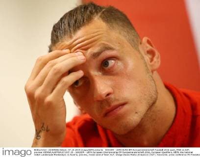 SOCCER - UEFA EURO EM Europameisterschaft Fussball 2016 quali, MNE vs AUT, preview VIENNA,AUSTRIA,07.OCT.15 - SOCCER - UEFA European Championship EM Europameisterschaft 2016, European Qualifiers, OEFB international match Länderspiel Montenegro vs Austria, preview, mixed zone of team AUT. Image shows Marko Arnautovic (AUT). Keywords: press conference PK Pressekonferenz GEPAxpictures xChristianxOrt