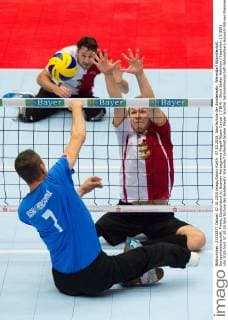 07.10.2015, Sportschule der Bundeswehr, Warendorf Sitzvolleyball, Europameisterschaft, Finale, Deutschland vs. Bosnien-Herzegowina Angriff Nizam Cancar ( 7 BIH) - Block Stefan Hähnlein Haehnlein ( 5 GER)