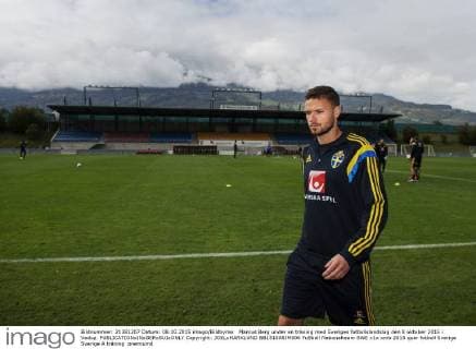 Marcus Berg under en träning med Sveriges fotbollslandslag den 8 oktober 2015 i Vaduz.  Copyright: JOELxMARKLUND BB151008JM006