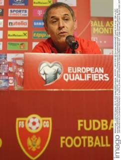 SOCCER - UEFA EURO EM Europameisterschaft Fussball 2016 quali, MNE vs AUT, preview PODGORICA,MONTENEGRO,08.OCT.15 - SOCCER - UEFA European Championship EM Europameisterschaft 2016, European Qualifiers, OEFB international match Länderspiel Montenegro vs Austria, preview, press conference PK Pressekonferenz team AUT. Image shows head coach Marcel Koller (AUT). GEPAxpictures xChristianxOrt