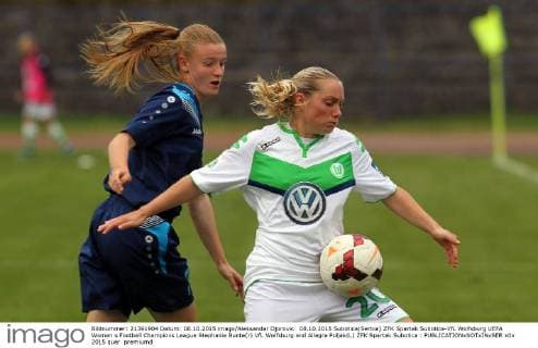 08.10.2015 Subotica(Serbia) ZFK Spartak Subotica-VfL Wolfsburg UEFA Women s Football Champions League Stephanie Bunte(r) VfL Wolfsburg and Allegra Poljak(L) ZFK Spartak Subotica : 