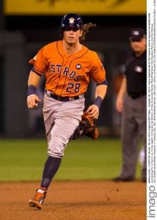 October 08, 2015: Colby Rasmus 28 of the Houston Astros rounds the bases after connecting for a home run in the eighth inning during Game 1 of the Divisional Series Playoff between the Houston Astros and the Kansas City Royals at Kauffman Stadium in Kansas City, MO. MLB Baseball Herren USA 2015: Astros vs Royals OCT 08 - ZUMAc04_