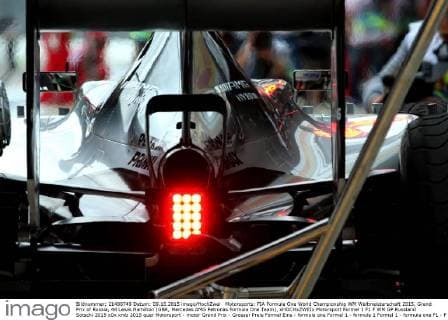Motorsports: FIA Formula One World Championship WM Weltmeisterschaft 2015, Grand Prix of Russia, 44 Lewis Hamilton (GBR, Mercedes AMG Petronas Formula One Team), xHOCHxZWEIx