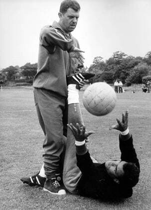 Weltmeisterschaft 1966: Nationaltrainer Jose Villalonga (li.) und Antonio Betancort (beide Spanien)