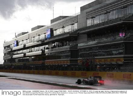 SOCHI, RUSSIA. OCTOBER 9, 2015. A race car seen during a free practice session of the 2015 Formula One Russian Grand Prix at the Sochi Autodrom racing circuit. Mikhail Japaridze TASS  TS00F75B