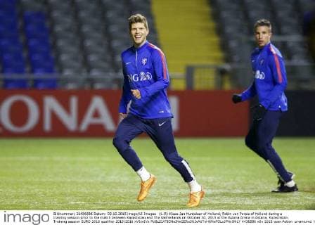 (L-R) Klaas-Jan Huntelaar of Holland, Robin van Persie of Holland during a training session prior to the match between Kazachstan and The Netherlands on October 10, 2015 at the Astana Arena in Astana, Kazachstan. Training session EURO 2016 qualifier 2015 2016 xVIxxIVx 4436586
