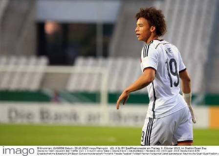 U21 U 21 EM Qualifikationsspiel am Freitag, 9. Oktober 2015, im Stadion Essen Das deutsche Team bejubelt den Treffer zum 1:0 durch Leroy Sane ( Deutschland ) Deutschland - Finnland
