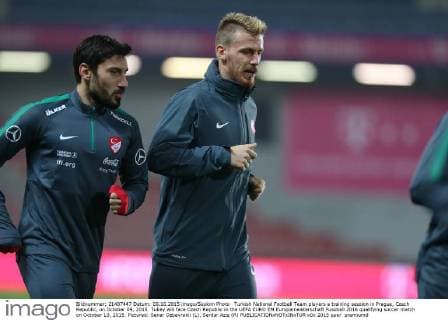 Turkish National Football Team players a training session in Prague, Czech Republic, on October 09, 2015. Tukey will face Czech Republic in the UEFA EURO EM Europameisterschaft Fussball 2016 qualifying soccer match on October 10, 2015. Pictured: Sener Ozbayrakli (L), Serdar Aziz (R) 
