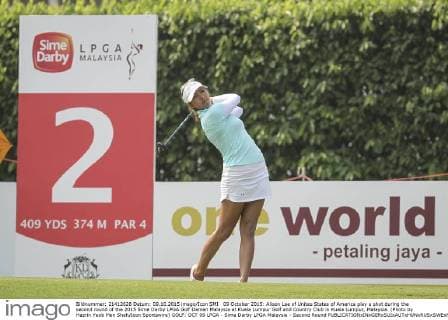 09 October 2015: Alison Lee of Unites States of America play a shot during the second round of the 2015 Sime Darby LPGA Golf Damen Malaysia at Kuala Lumpur Golf and Country Club in Kuala Lumpur, Malaysia. (Photo by Hazrin Yeob Men Shah Icon Sportswire) GOLF: OCT 09 LPGA - Sime Darby LPGA Malaysia - Second Round Icon3781510095948 EDITORIAL USE ONLY