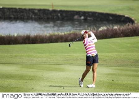 09 October 2015: Chella Choi of South Korea play a shot during the second round of the 2015 Sime Darby LPGA Golf Damen Malaysia at Kuala Lumpur Golf and Country Club in Kuala Lumpur, Malaysia. (Photo by Hazrin Yeob Men Shah Icon Sportswire) GOLF: OCT 09 LPGA - Sime Darby LPGA Malaysia - Second Round Icon3781510095986 EDITORIAL USE ONLY