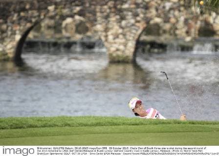 09 October 2015: Chella Choi of South Korea play a shot during the second round of the 2015 Sime Darby LPGA Golf Damen Malaysia at Kuala Lumpur Golf and Country Club in Kuala Lumpur, Malaysia. (Photo by Hazrin Yeob Men Shah Icon Sportswire) GOLF: OCT 09 LPGA - Sime Darby LPGA Malaysia - Second Round Icon3781510096065 EDITORIAL USE ONLY