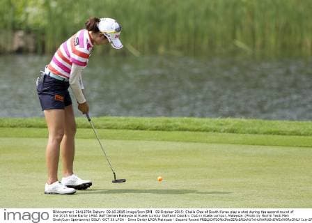 09 October 2015: Chella Choi of South Korea play a shot during the second round of the 2015 Sime Darby LPGA Golf Damen Malaysia at Kuala Lumpur Golf and Country Club in Kuala Lumpur, Malaysia. (Photo by Hazrin Yeob Men Shah Icon Sportswire) GOLF: OCT 09 LPGA - Sime Darby LPGA Malaysia - Second Round Icon3781510096076 EDITORIAL USE ONLY