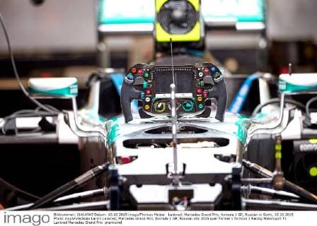 Lenkrad; Mercedes Grand Prix, formula 1 GP, Russian in Sochi, 10.10.2015 Photo:mspb Vladislav Larkin Lenkrad; Mercedes Grand Prix; formula 1 GP, Russian