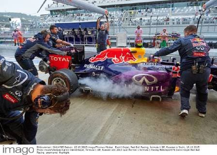 Daniil Kwjat; Red Bull Racing, formula 1 GP, Russian in Sochi, 10.10.2015 Photo:mspb Vladislav Larkin Daniil Kwjat; formula 1 GP, Russian