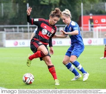 Leverkusen vl. Jessica Wich (Leverkusen), Svenja Huth (Potsdam) Bayer 04 Leverkusen - Turbine Potsdam, Fussball, Damen, Frauen, Allianz Frauen-Bundesliga, Spieltag 5, 10.10.2015 Copyright: Eibner-Pressefoto EP_bhorn