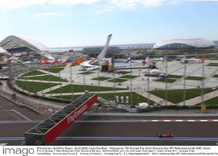 Motorsports: FIA Formula One World Championship WM Weltmeisterschaft 2015, Grand Prix of Russia, 7 Kimi Raikkonen (FIN, Scuderia Ferrari), xHOCHxZWEIx