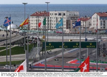 Motorsports: FIA Formula One World Championship WM Weltmeisterschaft 2015, Grand Prix of Russia, 6 Nico Rosberg (GER, Mercedes AMG Petronas Formula One Team), xHOCHxZWEIx