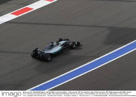 Motorsports: FIA Formula One World Championship WM Weltmeisterschaft 2015, Grand Prix of Russia, 44 Lewis Hamilton (GBR, Mercedes AMG Petronas Formula One Team), xHOCHxZWEIx