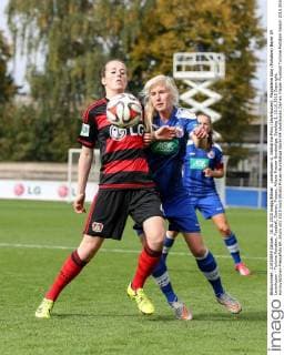 Leverkusen vl. Katharina Prinz (Leverkusen), Magdalena Szaj (Potsdam) Bayer 04 Leverkusen - Turbine Potsdam, Fussball, Damen, Frauen, Allianz Frauen-Bundesliga, Spieltag 5, 10.10.2015 Copyright: Hornx xEibner-Pressefoto EP_bhorn