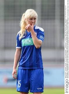 Leverkusen vl. Traurig, ueber das verlorene Spiel, Magdalena Szaj (Potsdam) Bayer 04 Leverkusen - Turbine Potsdam, Fussball, Damen, Frauen, Allianz Frauen-Bundesliga, Spieltag 5, 10.10.2015 Copyright: Hornx xEibner-Pressefoto EP_bhorn