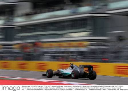 Motorsports: FIA Formula One World Championship WM Weltmeisterschaft 2015, Grand Prix of Russia, 44 Lewis Hamilton (GBR, Mercedes AMG Petronas Formula One Team), xHOCHxZWEIx