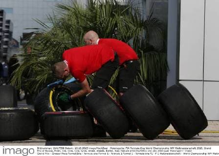 Motorsports: FIA Formula One World Championship WM Weltmeisterschaft 2015, Grand Prix of Russia, Pirelli, tire, tires, tyre, tyres, wheel, wheels, Reifen, Rad, feature xHOCHxZWEIx