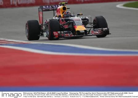 Motorsports: FIA Formula One World Championship WM Weltmeisterschaft 2015, Grand Prix of Russia, 26 Daniil Kvyat (RUS, Infiniti Red Bull Racing), xHOCHxZWEIx